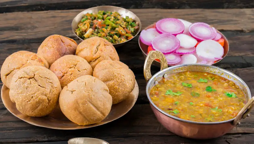 7 Most Famous Local Foods in Jaipur